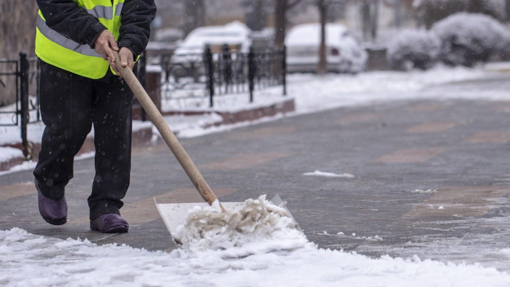 Commercial Snow Removal Service In Chicago